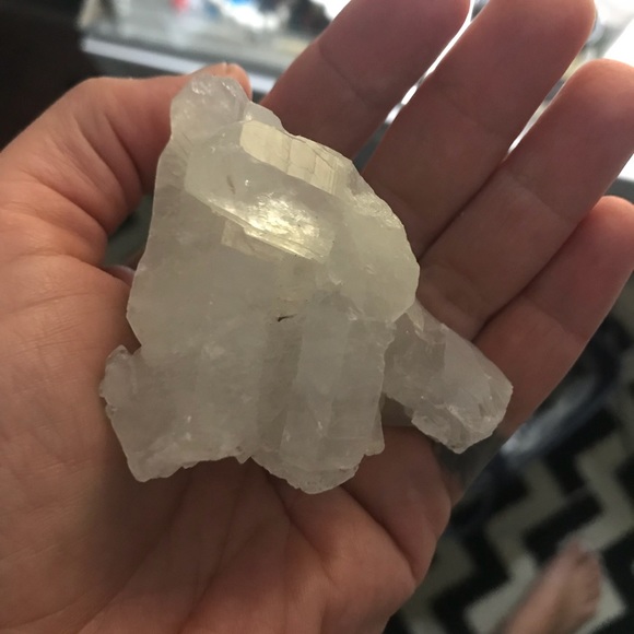 Accessories - Small quartz cluster